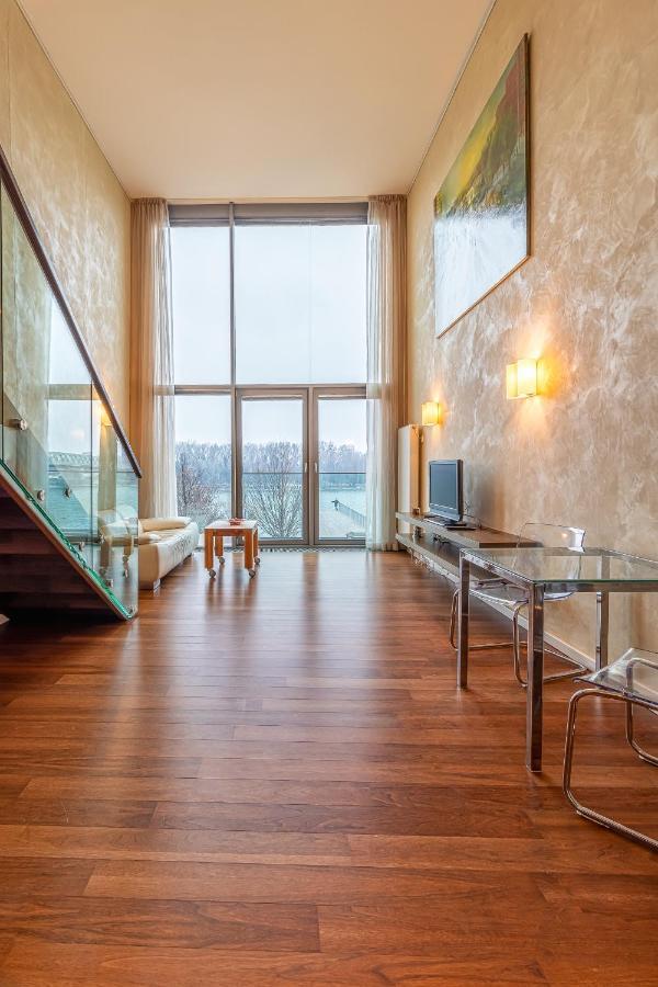 Luxury With Danube River View Bratislava Bagian luar foto